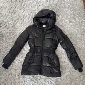 Elegant Black Belted Puffer Jacket